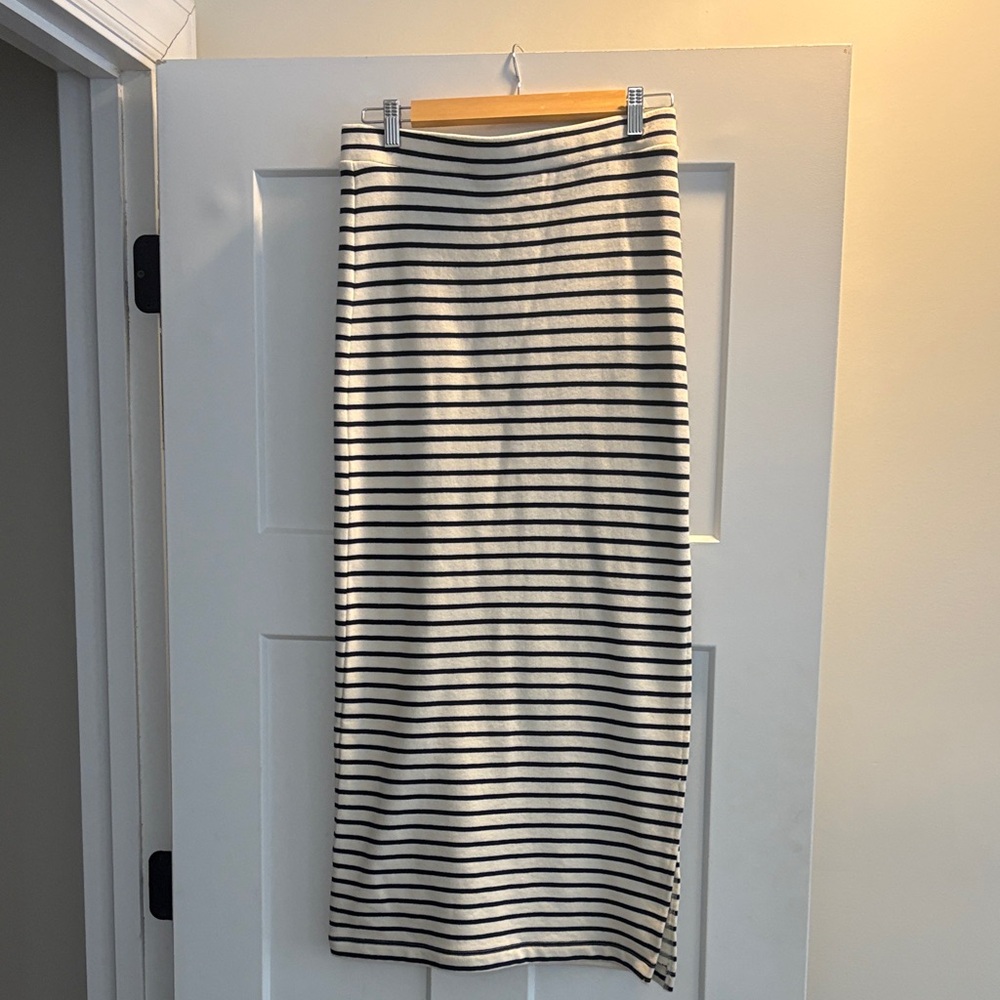 Splendid navy and White Striped Pencil Skirt - NWT!